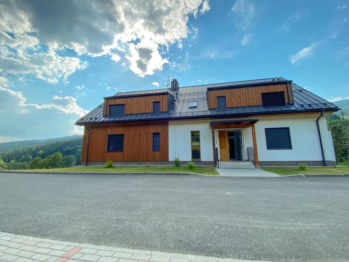 Apartman Luel โดลนี โมราวา ภายนอก รูปภาพ